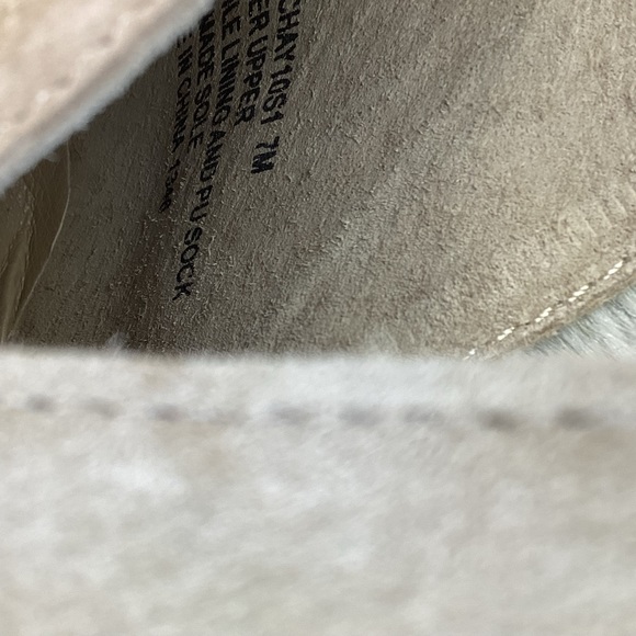 Chaya Pointed Toe Bootie NWOT - Picture 6 of 6